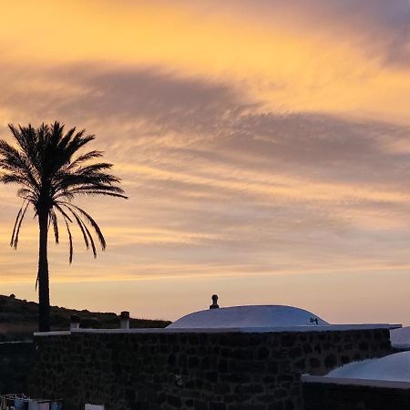 Hotel Dammusi Il Carrubo Kamma Esterno foto