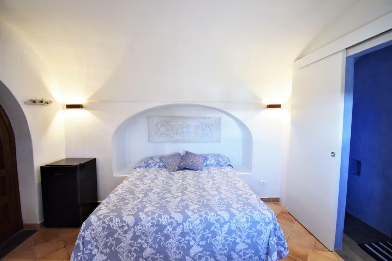 Hotel Dammusi Il Carrubo Kamma Esterno foto